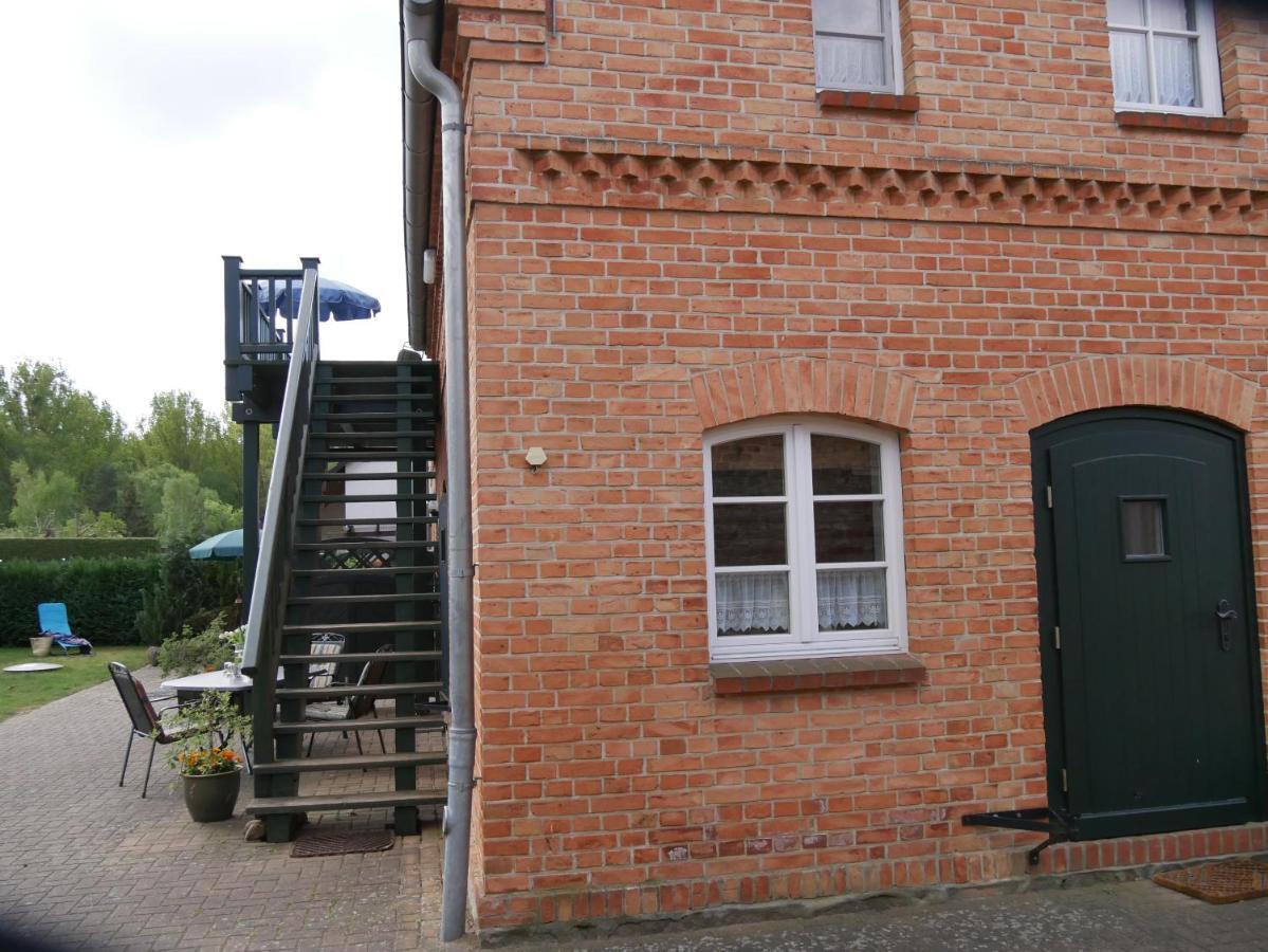 Lindenhof, Wohnung 1, Giebel Vipperow Exterior foto